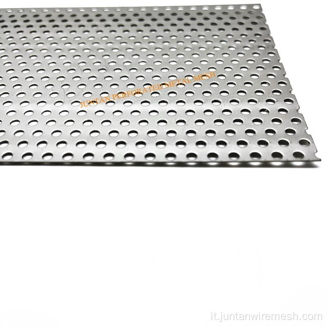 Piccole fori perforate in acciaio inox