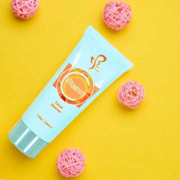 Vitamin C Facial Cleanser for Men and Women - Face Wash & Facial Cleanser