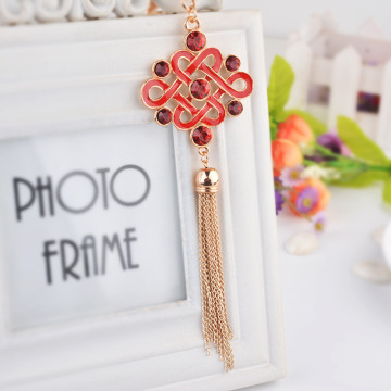 2016 new arrival hot selling wholesale Chinese knot tassel alloy rhinestone keychains