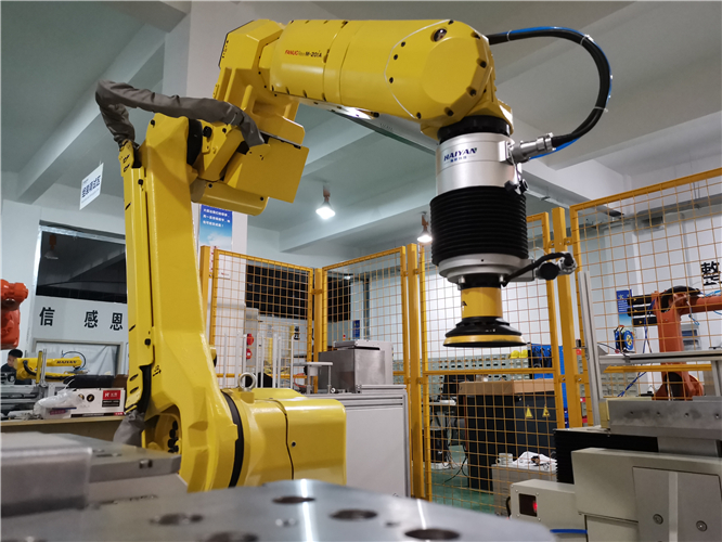 arm sanding grinding robot