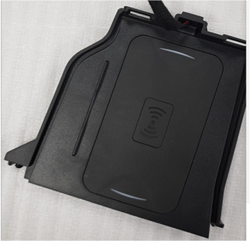 Custom Fast Charging Station for Toyota Land Cruiser - Wireless Charger Car Mount