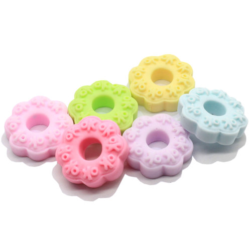 Resin Design Round Flower Biscuit With 6mm Holk for DIY Kids Bracelet Pendant Necklace Making