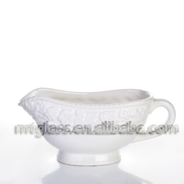 Ceramic bowls boat shaped with handle ceramic condiment set