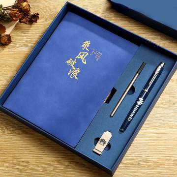 Set di regali aziendali HG7898 personalizzabili: taglierie di diario di petrolio in taglie A6, A5, A4