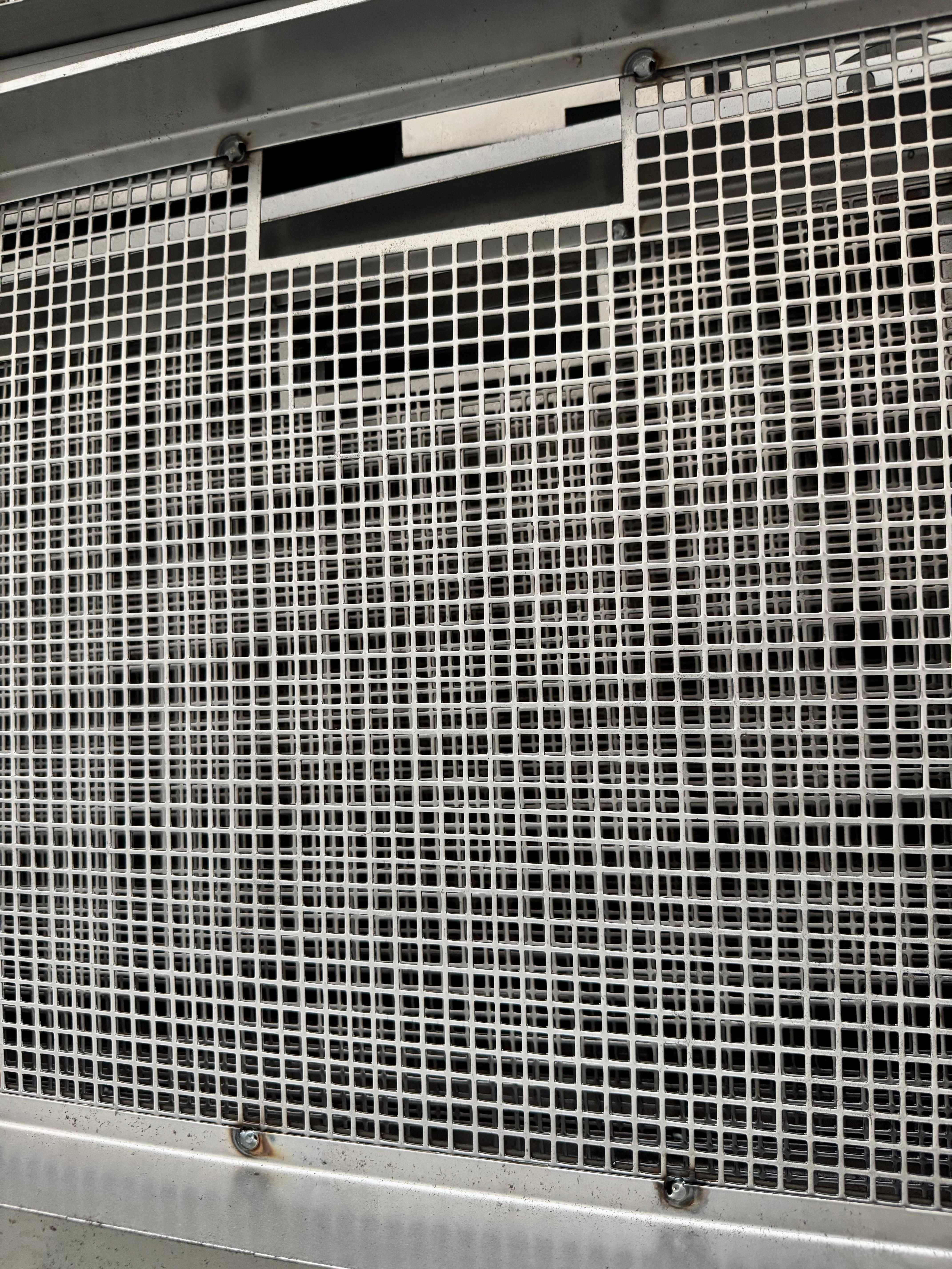 efficiently cutting irregular holes3