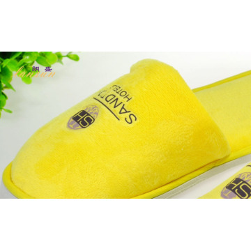 Zapatilla de impresión de rayas de terciopelo de algodón amarillo