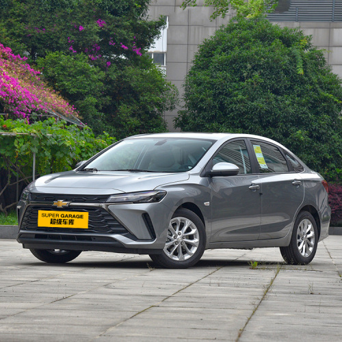 Chevrolet Cruze Turbo 2024 cu scaune automate din piele