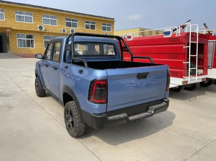 China Factory Electric Pickup New Car - 4 Wheel Pickup Trucks