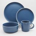 Antiek steengoedbedrijf, kleurenglazuur blauw steengoed servies, steengoedmengkom sets, steengoed kooksets