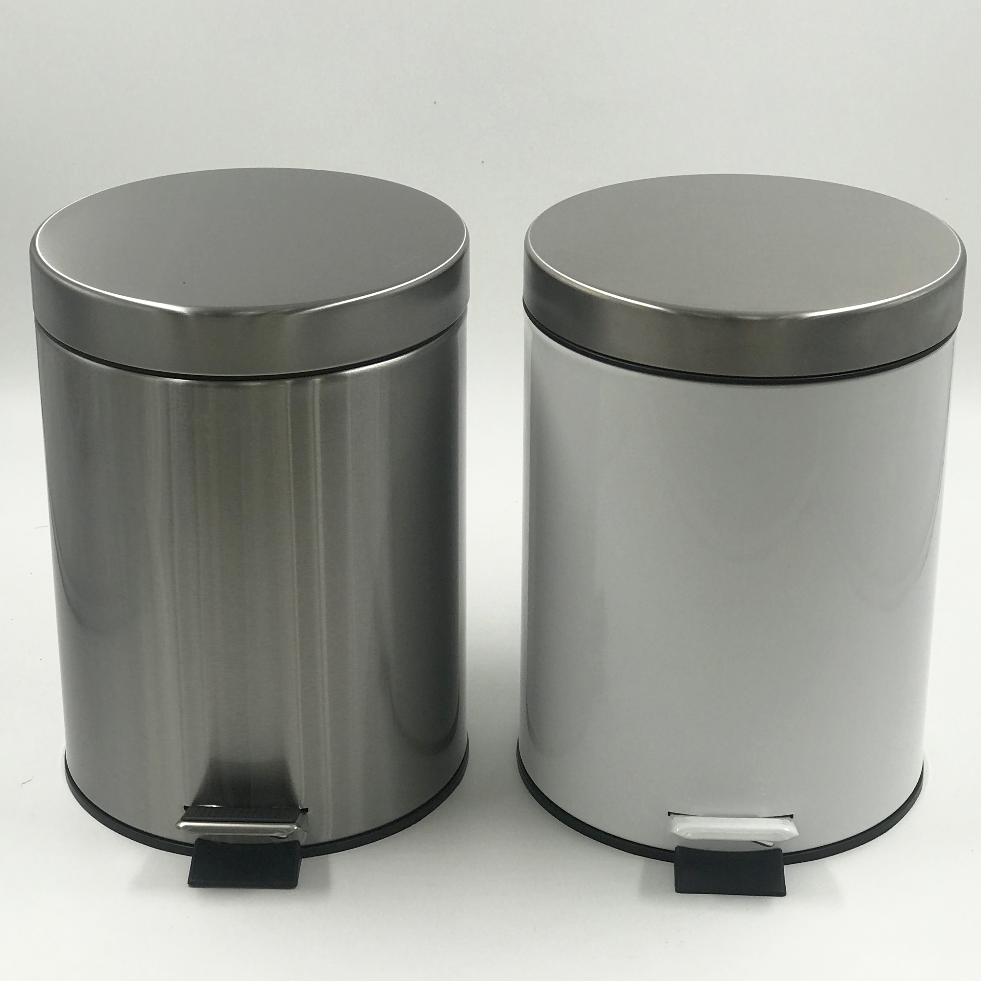 Step-Open Trash Can
