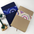 帶有可自訂標誌的民族刺繡筆記本