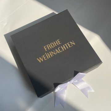 Luxury Magnet Closure Hoodie Paper Clothing Box