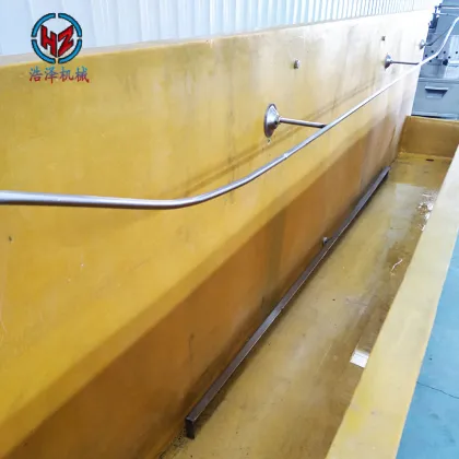 Poultry slaughtering corona machine