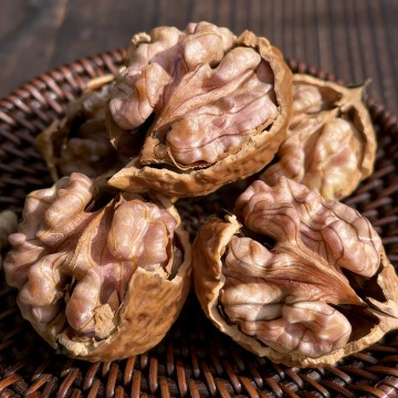 Nozes exclusivas de casca roxa de Yunnan com sabor rico