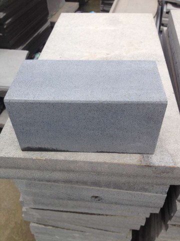 China basalt Grey color stone road kerb