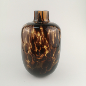 Vase with leopard tortoise pattern leopard print vase