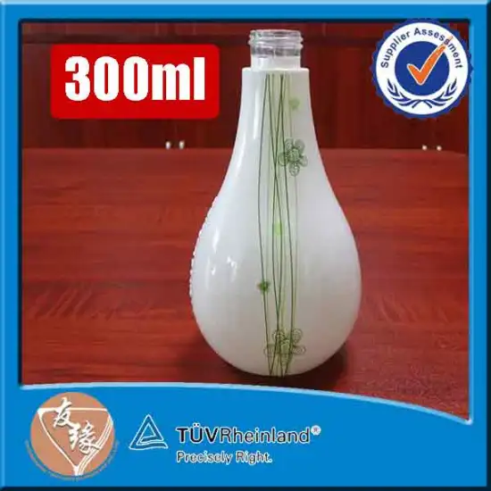 Cheap sale screw top fancy 30cl white glass bottle