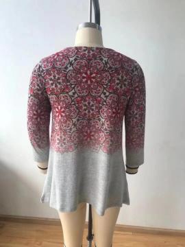 LADIES GREY HATCHI TOP WITH CREW NECK