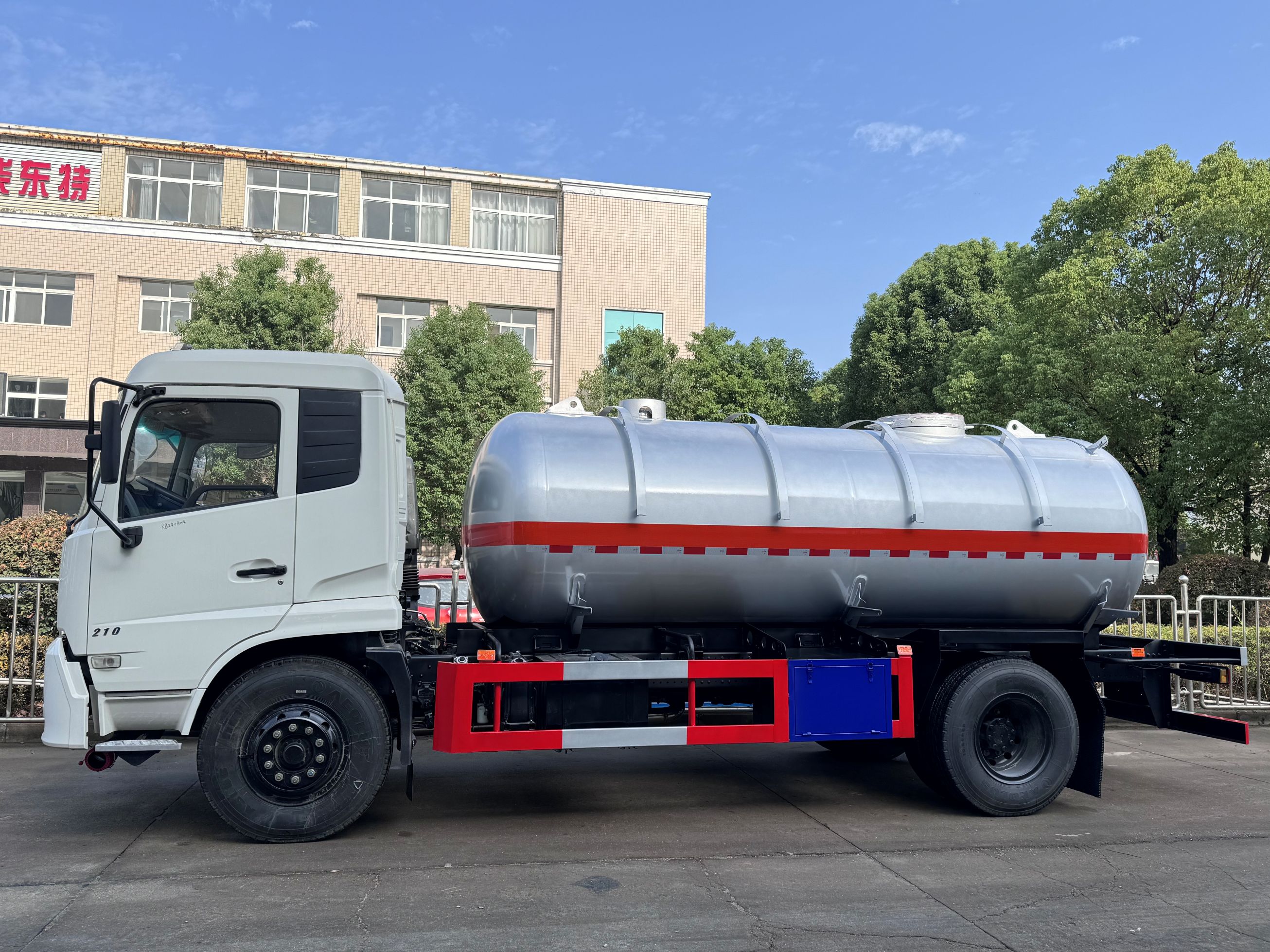 Heavy Duty Oil Tank Full Trailer Design