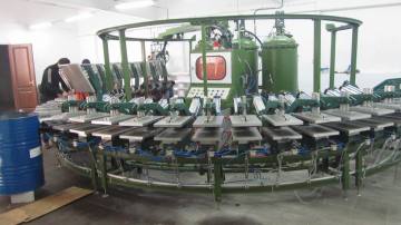 shoe soles and safety shoes automatic pu molding machine