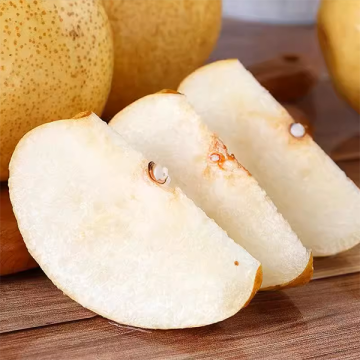 Crispy and juicy pears