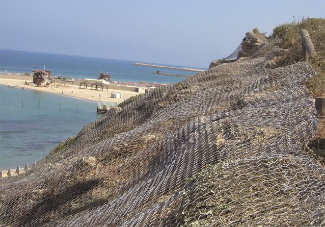 rockfall barrier (9)