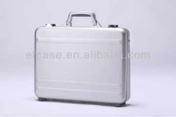 HOT SELLING SILVER CARRYING BRIEFCASE WITH ALUMINUM FRAME