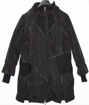 Women/Winter/Fashion Garment