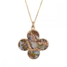 Collier à pendentif en forme de pierres précieuses en cristal de Drusy naturel