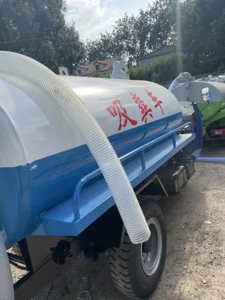Fecal Suction Truck: Sewage Suction Truck Services