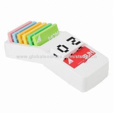 Desktop Calendar with cubes,