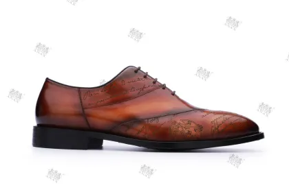 New Style Handmade Cowhide Embossed Casual Shoes