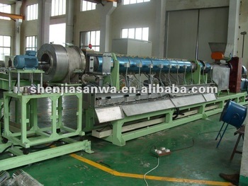 Single screw extruder for plastic recycling