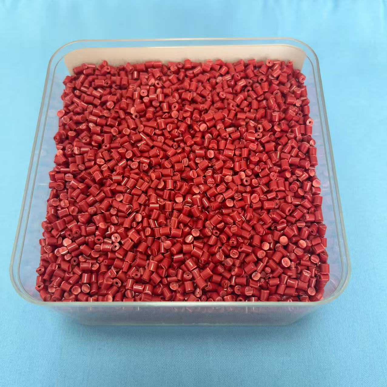 PC/PBT Alloy resins for automotive