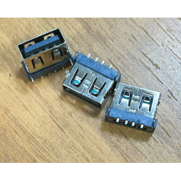 USB2.0 Type Female SMT With Four Legs Dip