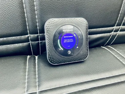 Netgear M2 MR2100-100EUS: A High-Speed 4G Router with 5G WiFi and LTE Connectivity