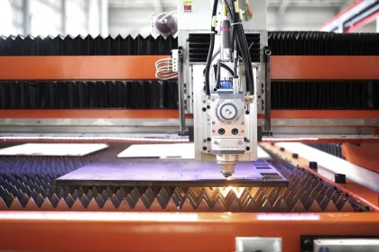 Wuhan factory cypcut control fiber 1200w nlight 1390 laser cutting machine