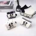 Meias leves para senhora