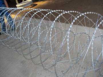 Hot Dipped Galvanized BTO-22 type Razor Barbed Wire