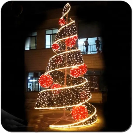 COMMERCIAL CHRISTMAS TREE LIGHT INSTALLATION