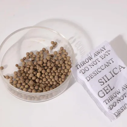 Moisture-proof and mildew-proof desiccant