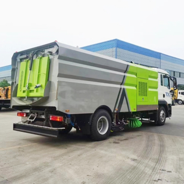 HOWO TX7 4x2 Professional Road Cleaning Equipment