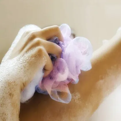 Private lable tumeric and honey body wash