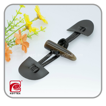 4.5cm Polyester Plastic Coat Resin Toggle Button Has Leather