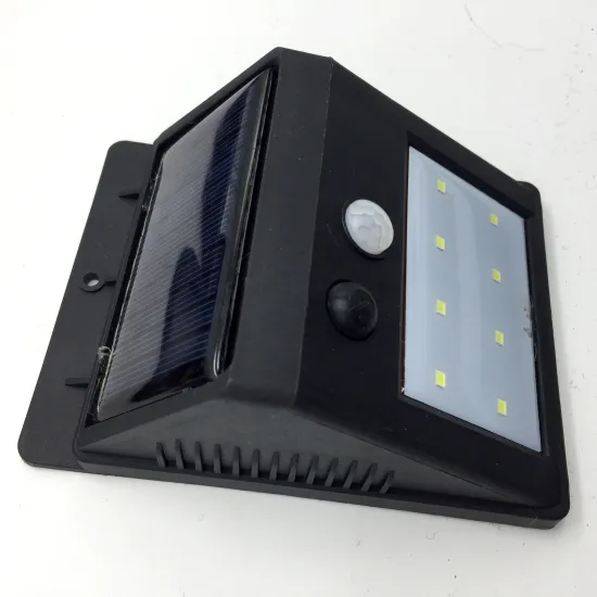 IP65 Solar-Powered Color-Changing Wall-Mounted LED Garden Lamp