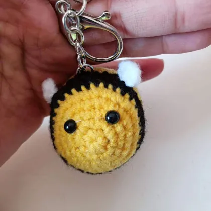 Cotton Little Bee Crochet Keychain Handmade Amigurumi