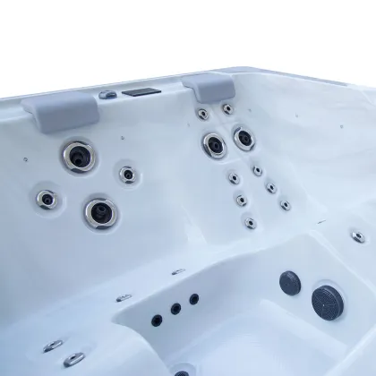 Whirlpool Bathtub Hot Tub Hydro Massage Bathtub