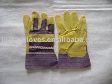 Yellow PVC impregnated glove