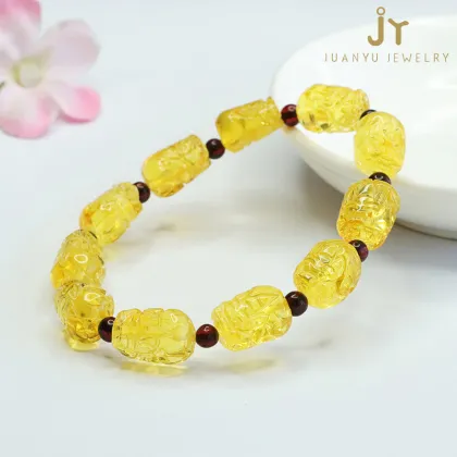 Chinese Style Mythical Pixiu Natural Amber Beads Bracelet: High Quality Golden Amber Gemstone Accessories