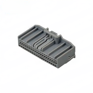 KUM HU Series 4 Pin Female Connector